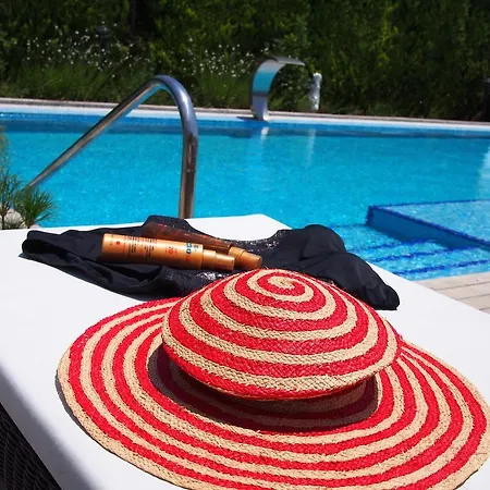 Kapari - Special Category 4*