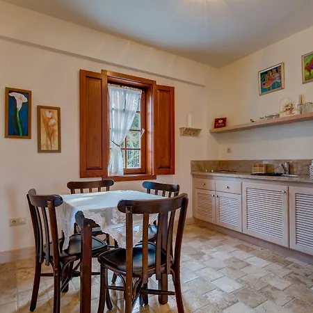 Kapari - Special Category מלון