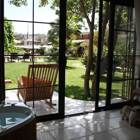 Kapari - Special Category Hotel