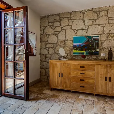 Hotel Kapari - Special Category 4*