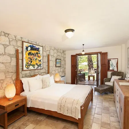 Hotel Kapari - Special Category 3*