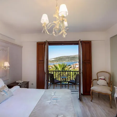 Kapari - Special Category Hotel 3*