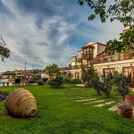 Kapari - Special Category Hotel