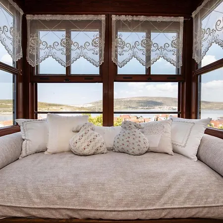 Kapari - Special Category 4*